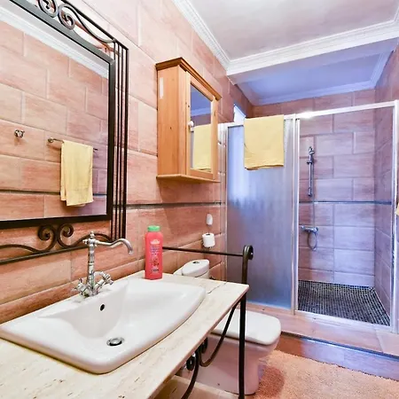 Villa Ana Lovely 2 Bedroom Costa Adeje (Tenerife)